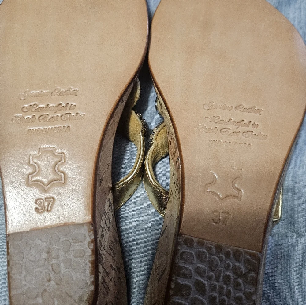 Pasha‎ sandals size 37